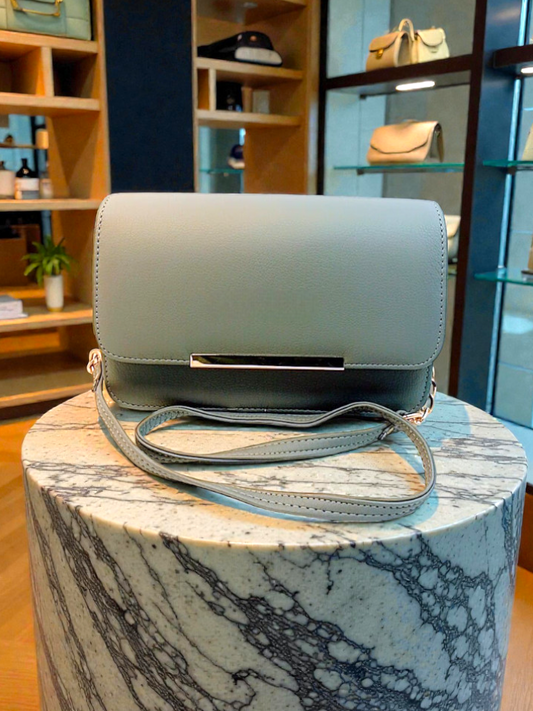 VIB - 002 ( Luxury Green Handbag )